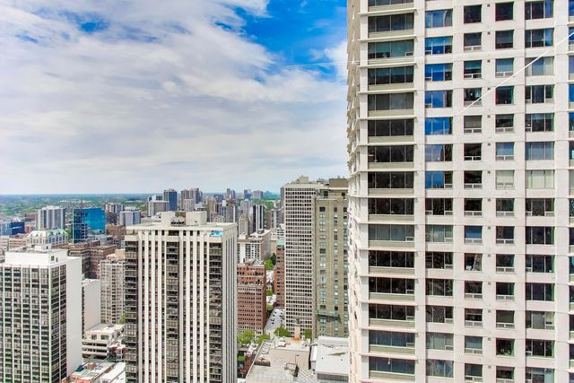 950 N Michigan Avenue 3103, Chicago, IL 60611