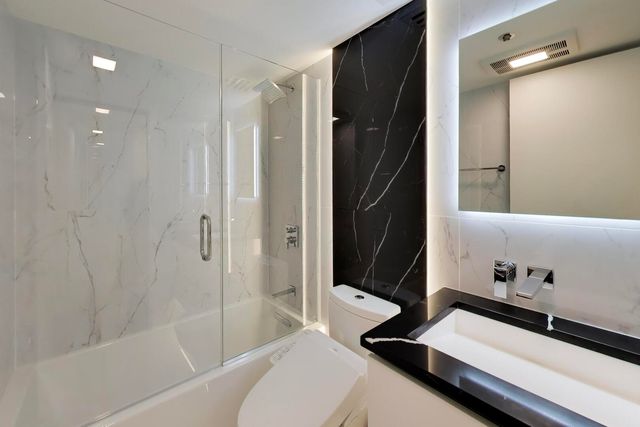 950 N Michigan Avenue 3103, Chicago, IL 60611