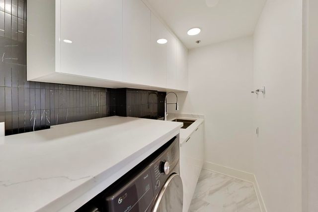 950 N Michigan Avenue 3103, Chicago, IL 60611