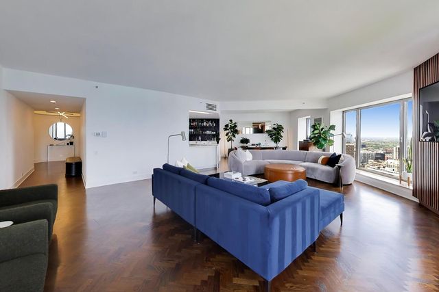 950 N Michigan Avenue 3103, Chicago, IL 60611