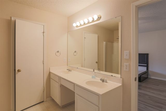 1807 Bertram Drive, Mansfield, TX 76063