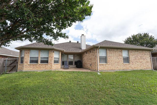 1807 Bertram Drive, Mansfield, TX 76063