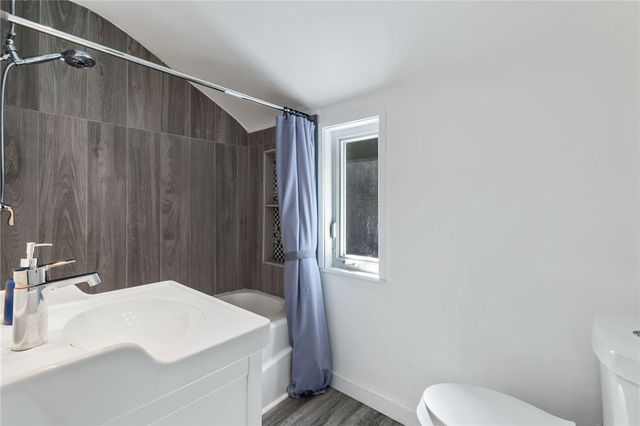 8144 Lincoln Rd, Verona, PA 15147