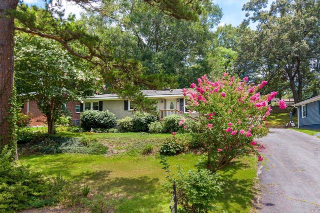 768 Kenmore Dr, Spartanburg, SC 29303
