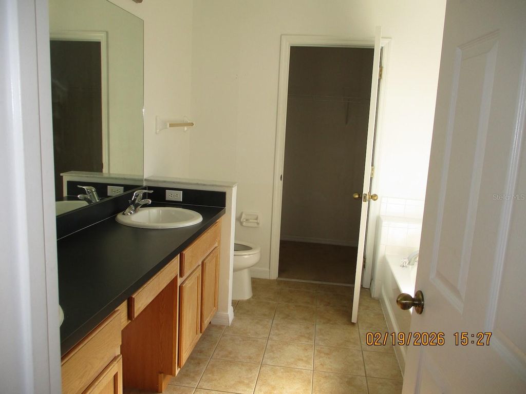 Image 4 of property listing at 2881 KOKOMO LOOP, Haines City, FL 33844