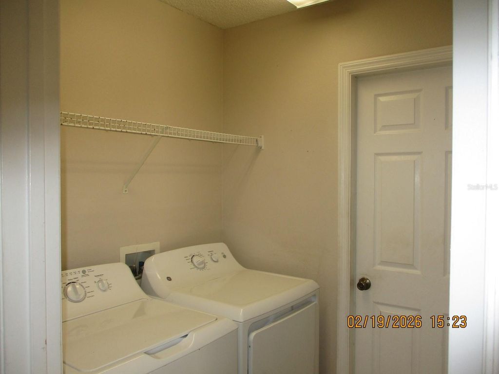 Image 5 of property listing at 2881 KOKOMO LOOP, Haines City, FL 33844