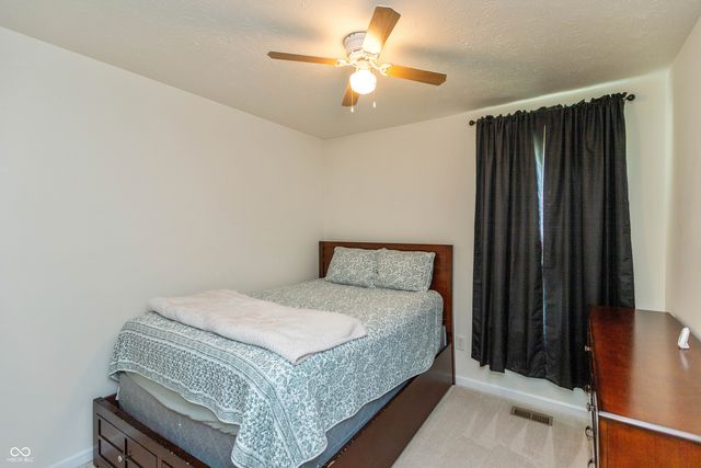 8842 Benjamin Lane, Avon, IN 46123