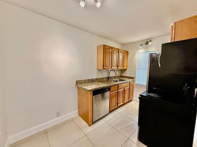 601 NE 29th Drive 4, Wilton Manors, FL 33334