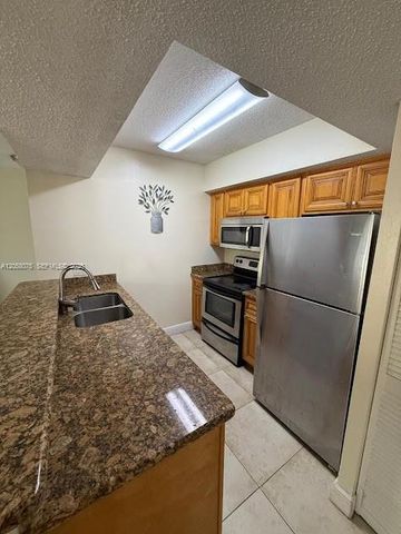 5612 Rock Island Rd 156, Tamarac, FL 33319