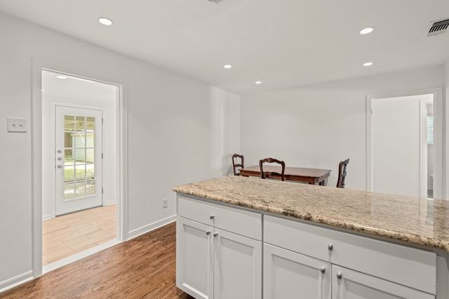 2725 Wayside Avenue, Fort Worth, TX 76110
