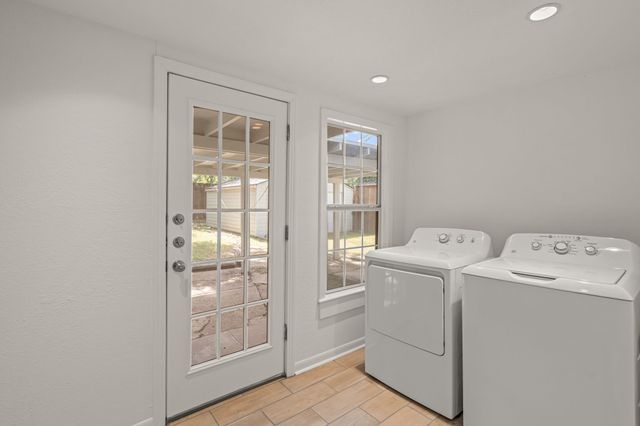2725 Wayside Avenue, Fort Worth, TX 76110