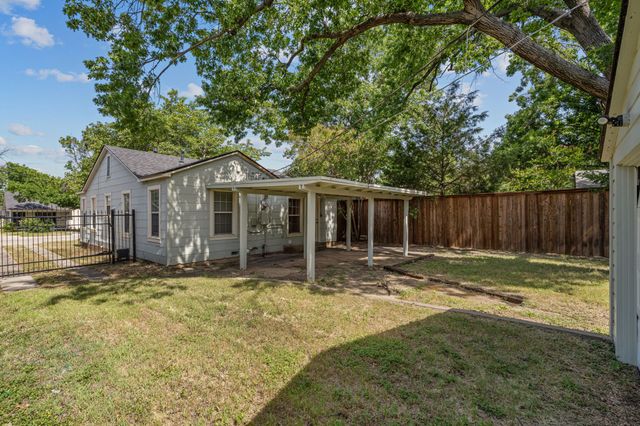 2725 Wayside Avenue, Fort Worth, TX 76110