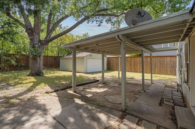 2725 Wayside Avenue, Fort Worth, TX 76110
