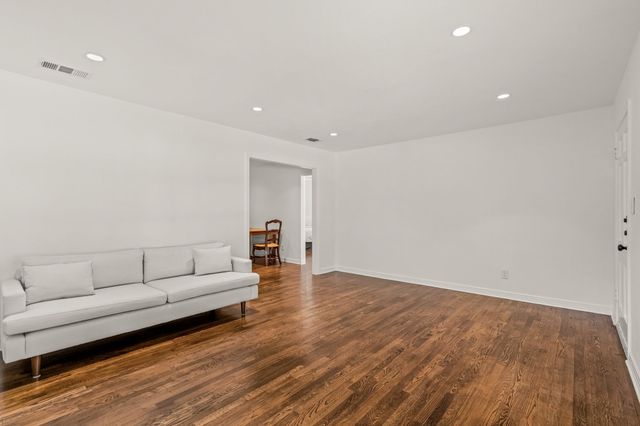 2725 Wayside Avenue, Fort Worth, TX 76110