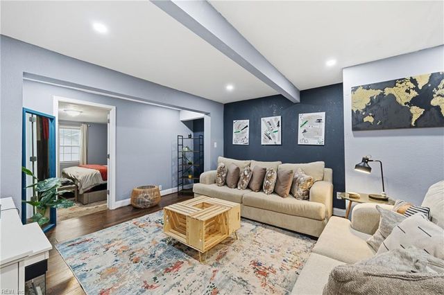 332 Catalpa AVE, Hampton, VA 23661