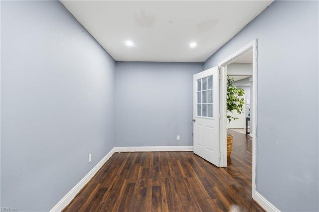 332 Catalpa AVE, Hampton, VA 23661