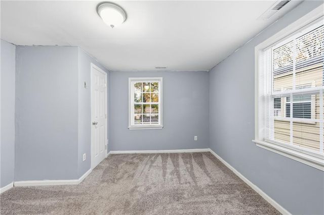 332 Catalpa AVE, Hampton, VA 23661