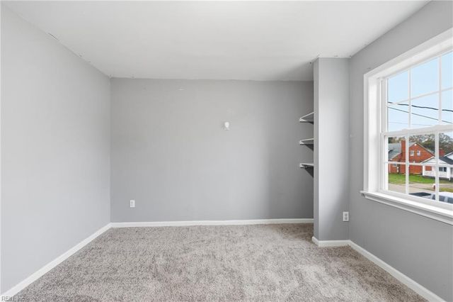 332 Catalpa AVE, Hampton, VA 23661