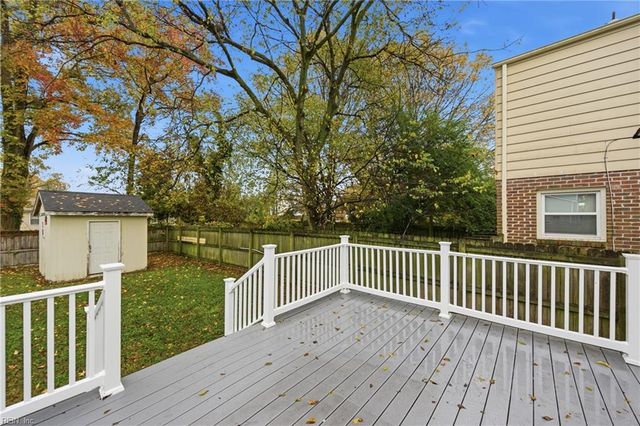 332 Catalpa AVE, Hampton, VA 23661