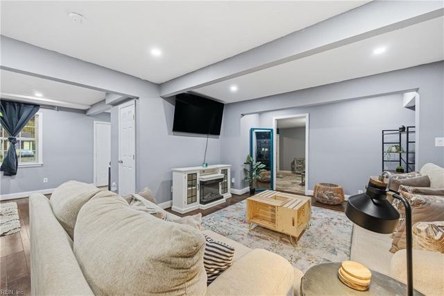 332 Catalpa AVE, Hampton, VA 23661