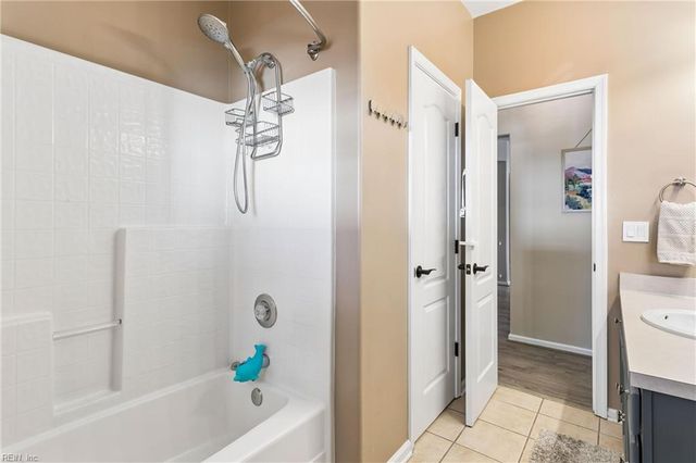 800 Andrews XING, Smithfield, VA 23430