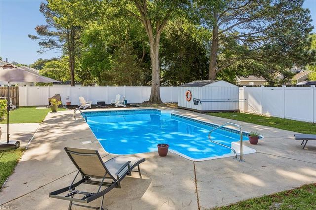 800 Andrews XING, Smithfield, VA 23430