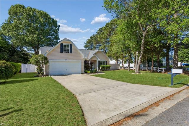 800 Andrews XING, Smithfield, VA 23430