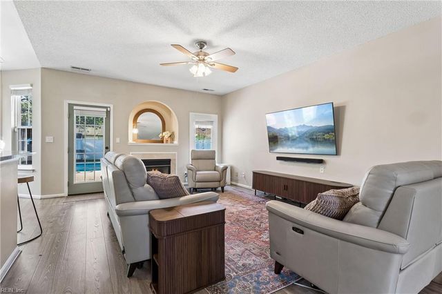 800 Andrews XING, Smithfield, VA 23430