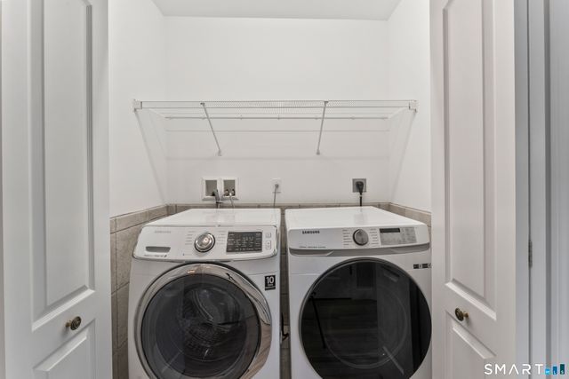 53 Grassy Plain Street APT B5, Bethel, CT 06801