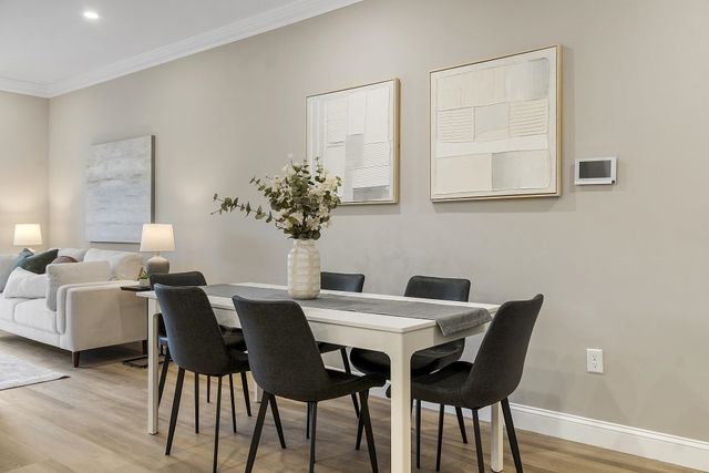 10100 S Willow St Unit 213, Manchester, NH 03103