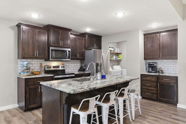 208 E Seminole Street, Strafford, MO 65757