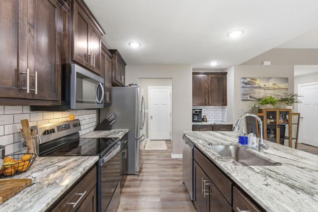 208 E Seminole Street, Strafford, MO 65757