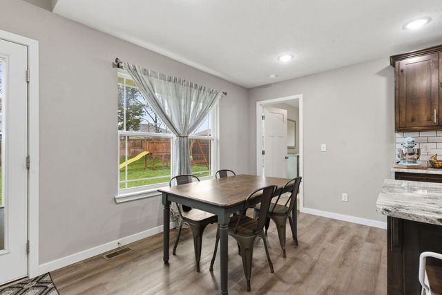 208 E Seminole Street, Strafford, MO 65757