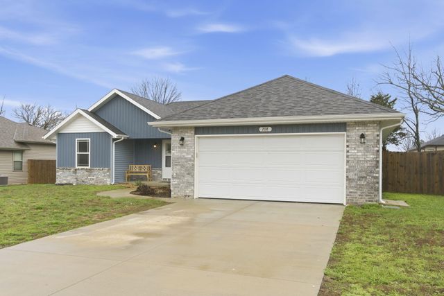 208 E Seminole Street, Strafford, MO 65757