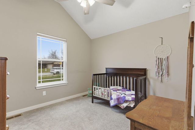 208 E Seminole Street, Strafford, MO 65757