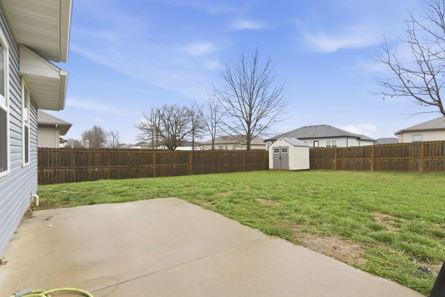 208 E Seminole Street, Strafford, MO 65757