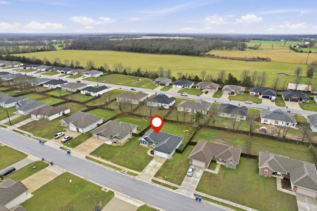 208 E Seminole Street, Strafford, MO 65757