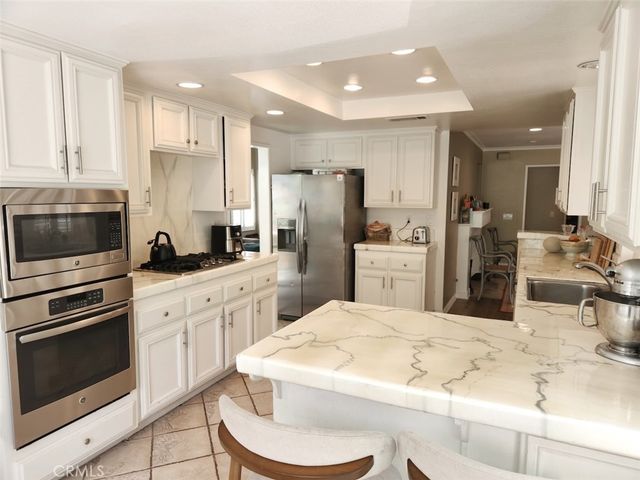 24718 Calle Serranona, Calabasas, CA 91302