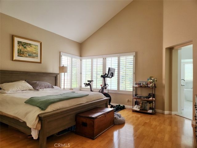 24718 Calle Serranona, Calabasas, CA 91302
