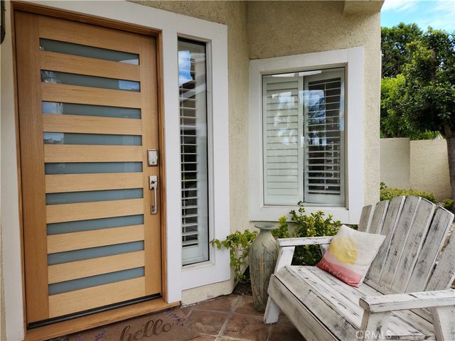 24718 Calle Serranona, Calabasas, CA 91302