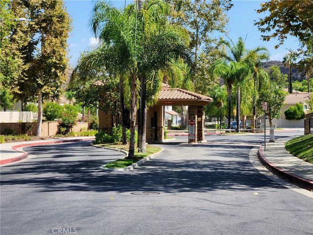 24718 Calle Serranona, Calabasas, CA 91302