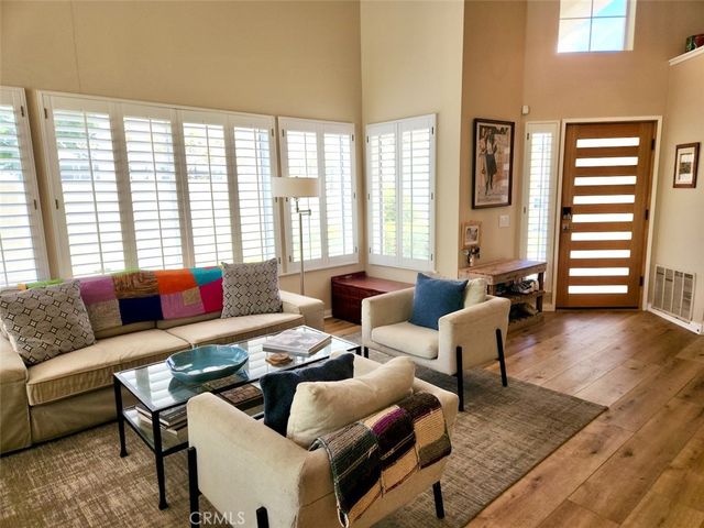 24718 Calle Serranona, Calabasas, CA 91302
