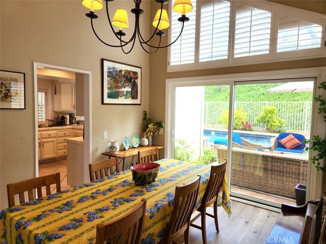24718 Calle Serranona, Calabasas, CA 91302