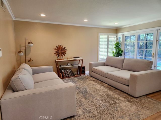 24718 Calle Serranona, Calabasas, CA 91302