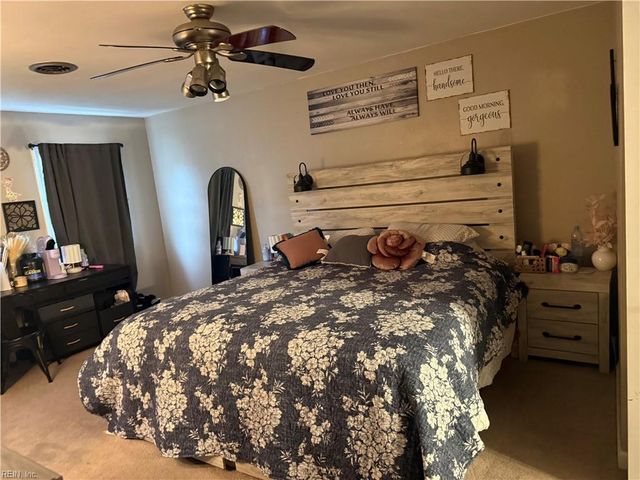 956 Timberlake DR, Virginia Beach, VA 23464