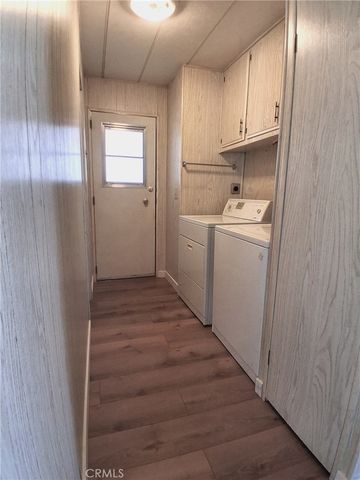725 W Thornton 157, Hemet, CA 92543