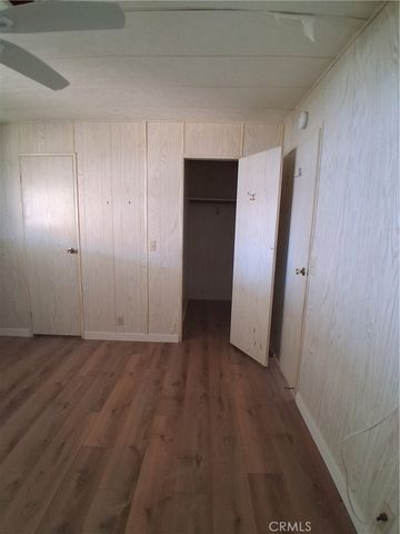 725 W Thornton 157, Hemet, CA 92543