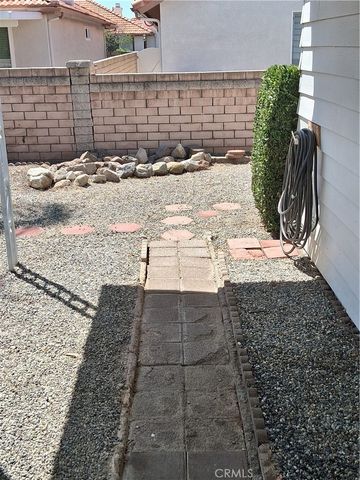 725 W Thornton 157, Hemet, CA 92543