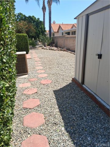 725 W Thornton 157, Hemet, CA 92543