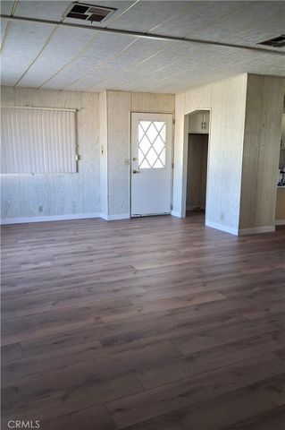 725 W Thornton 157, Hemet, CA 92543